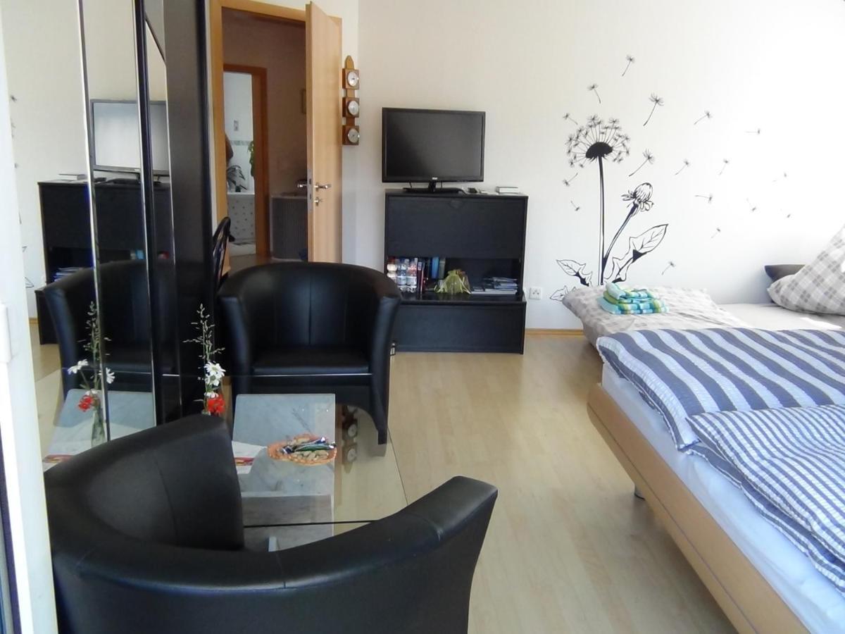 Haus Erika Am Weg Bed & Breakfast Kesswil Стая снимка